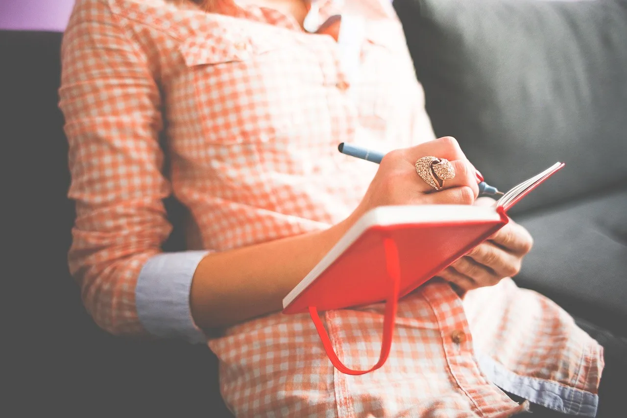 Foto dell'articolo Creare un piano editoriale per i social media: quali ruoli e ritmi aiutano?